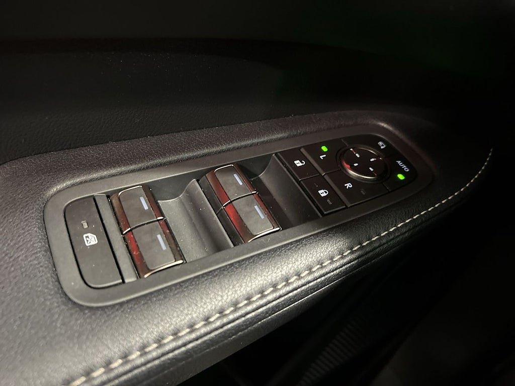 Vehicle Image 45