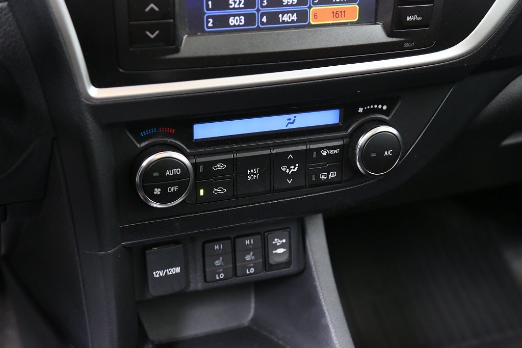 Vehicle Image 17