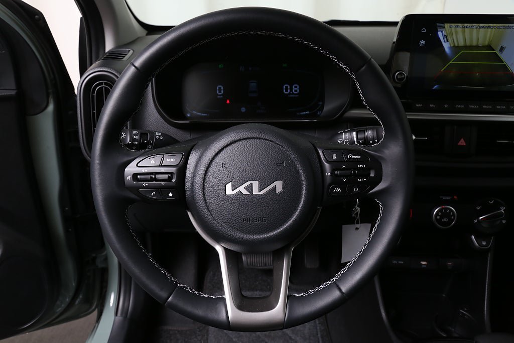 Vehicle Image 22