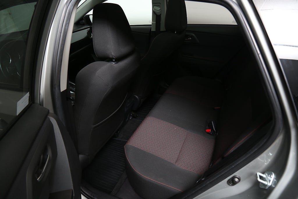 Vehicle Image 23
