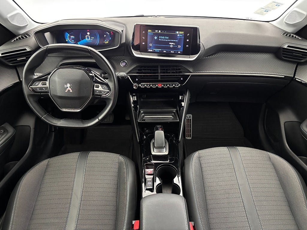 Vehicle Image 18