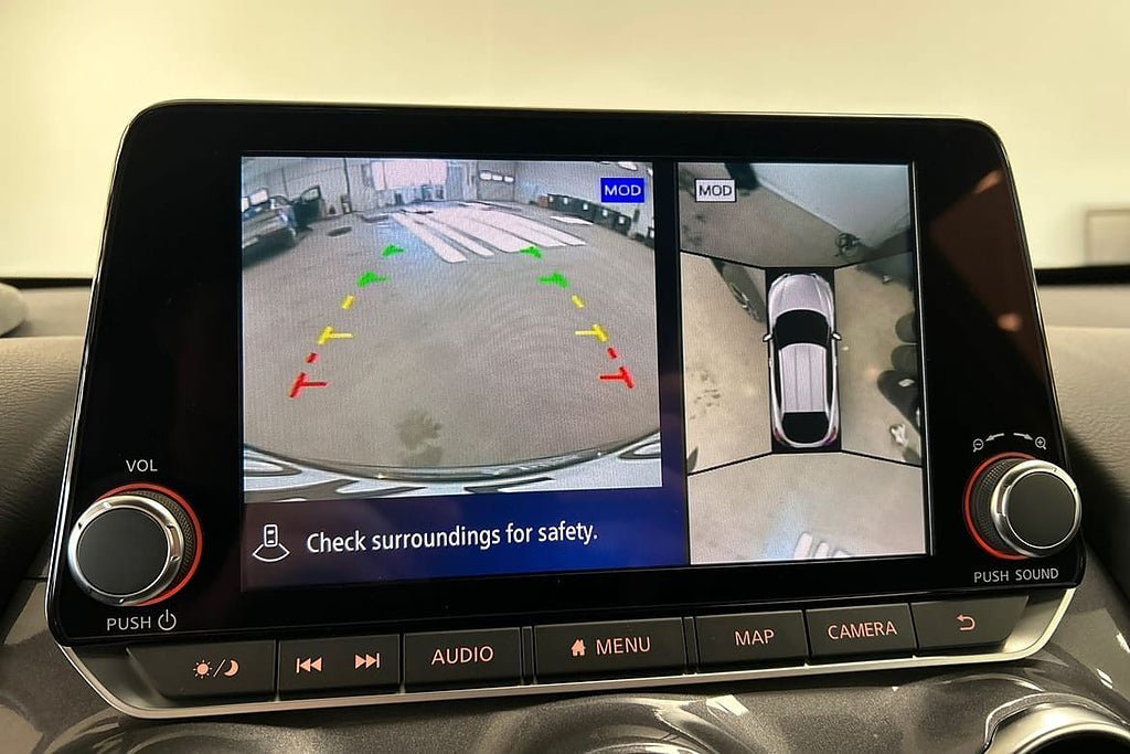 Vehicle Image 21