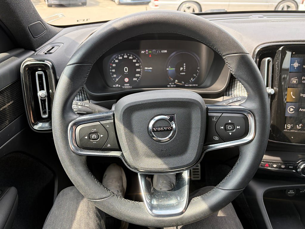 Vehicle Image 18