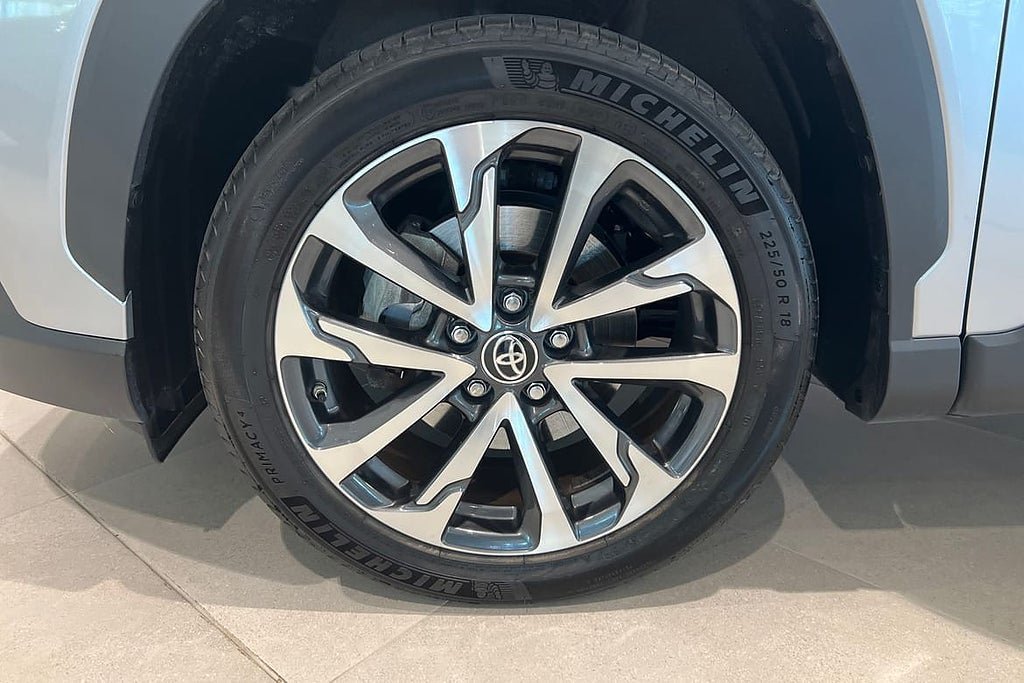 Vehicle Image 17