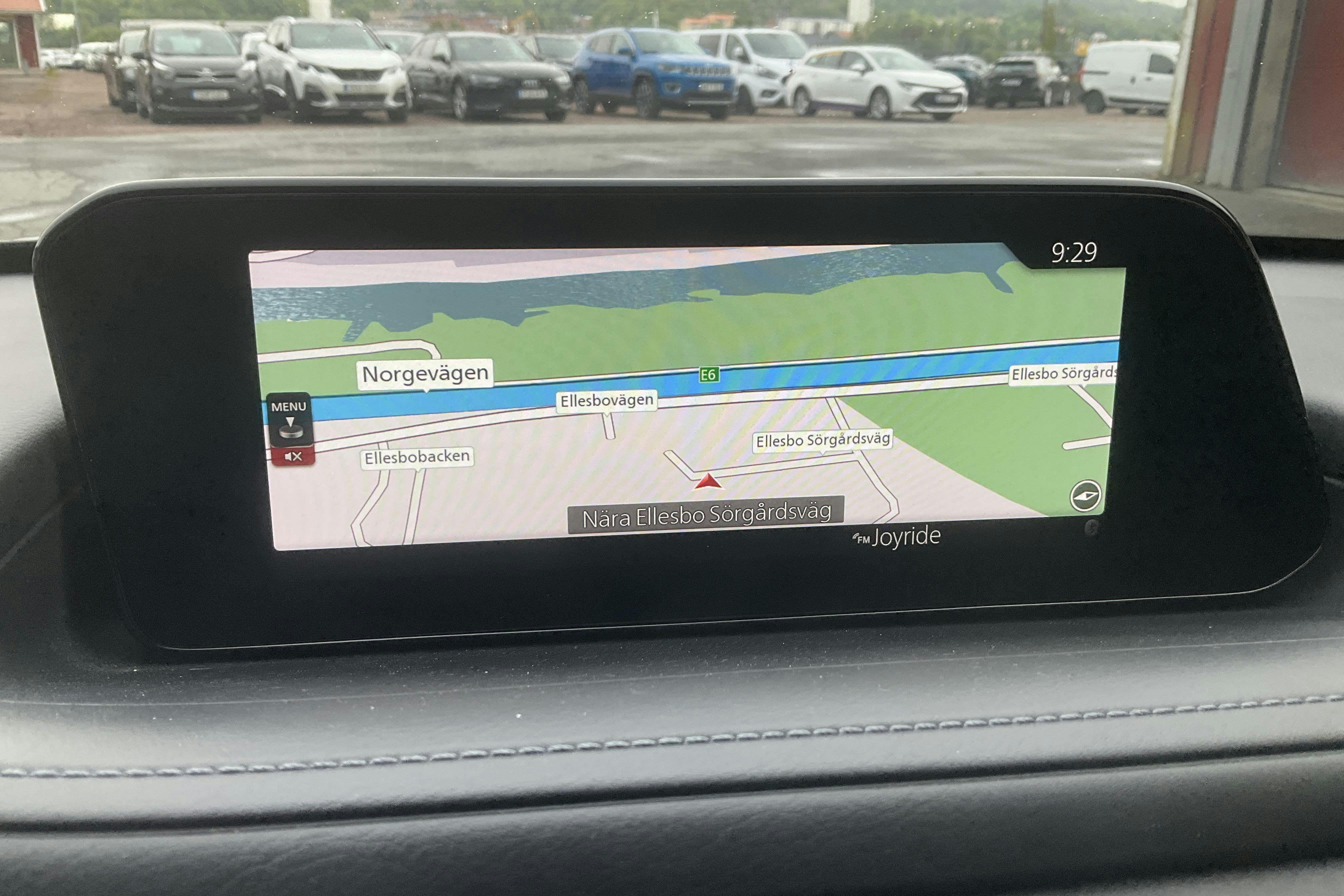 Vehicle Image 11
