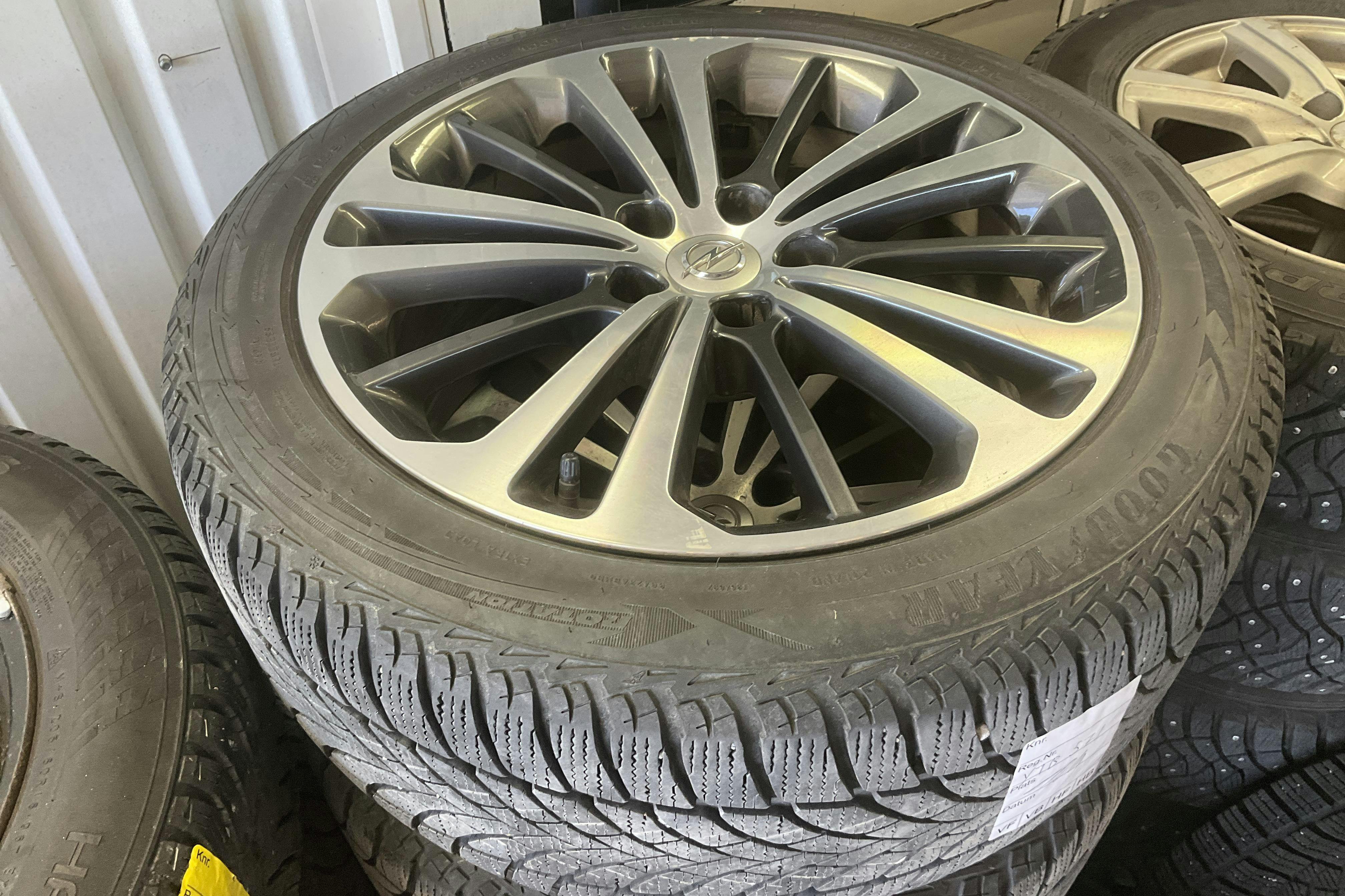 Vehicle Image 14