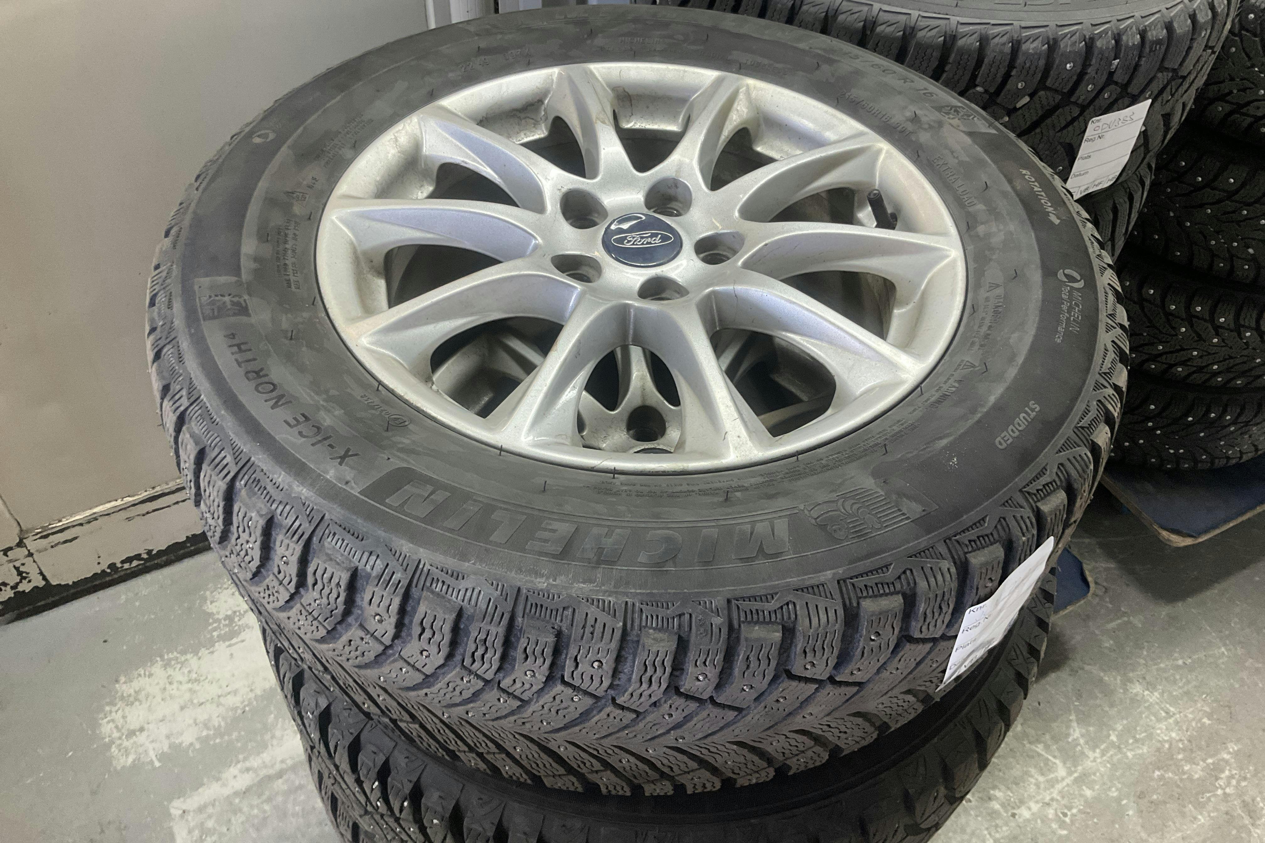 Vehicle Image 13
