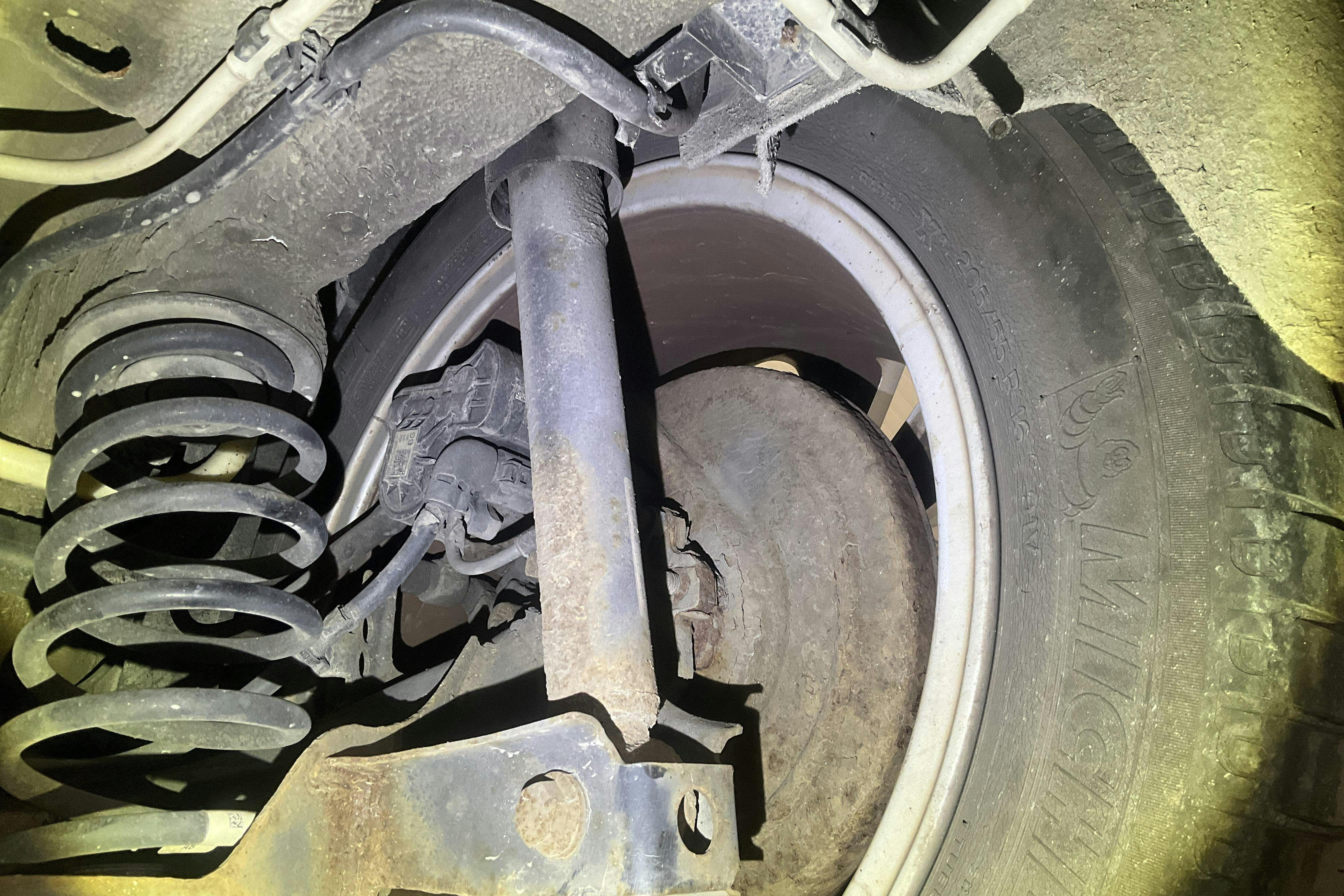 Vehicle Image 14