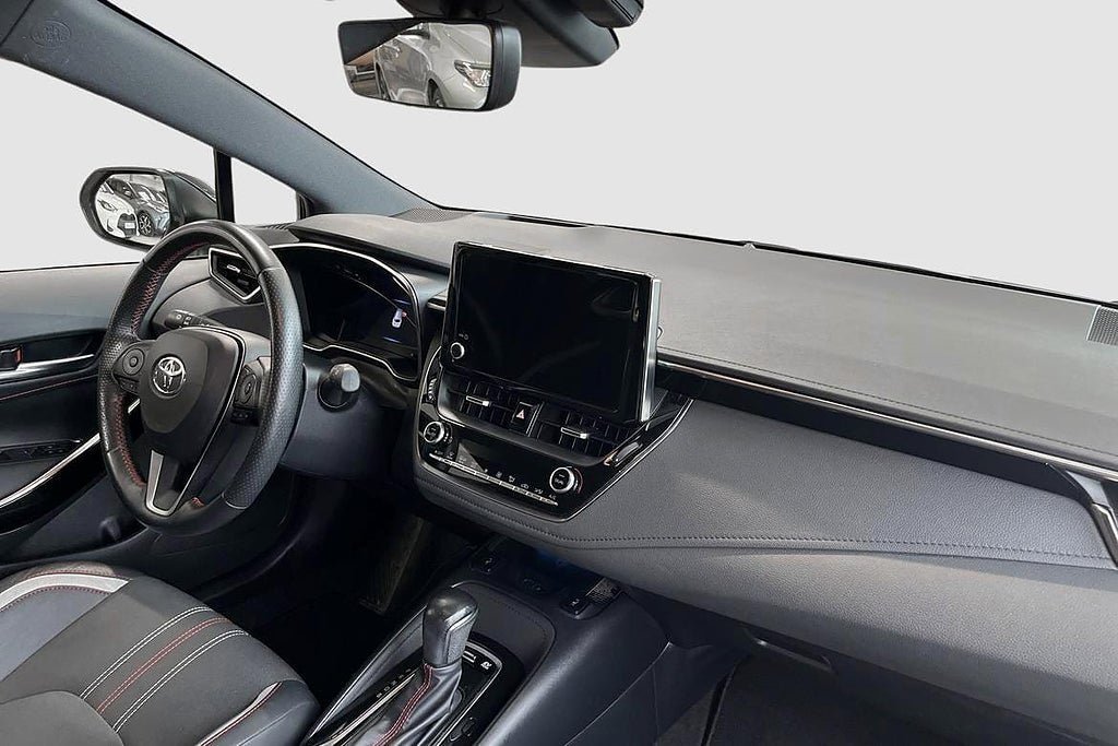 Vehicle Image 9