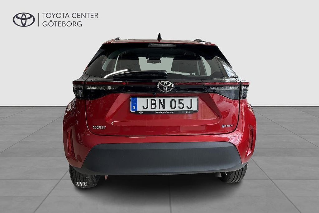 Vehicle Image 6