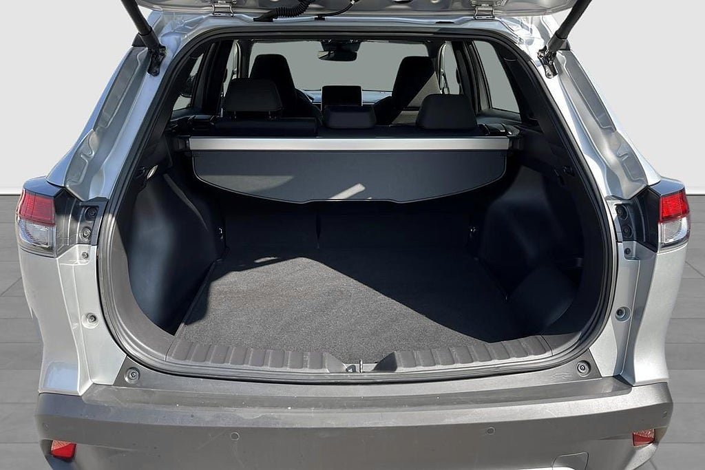 Vehicle Image 12