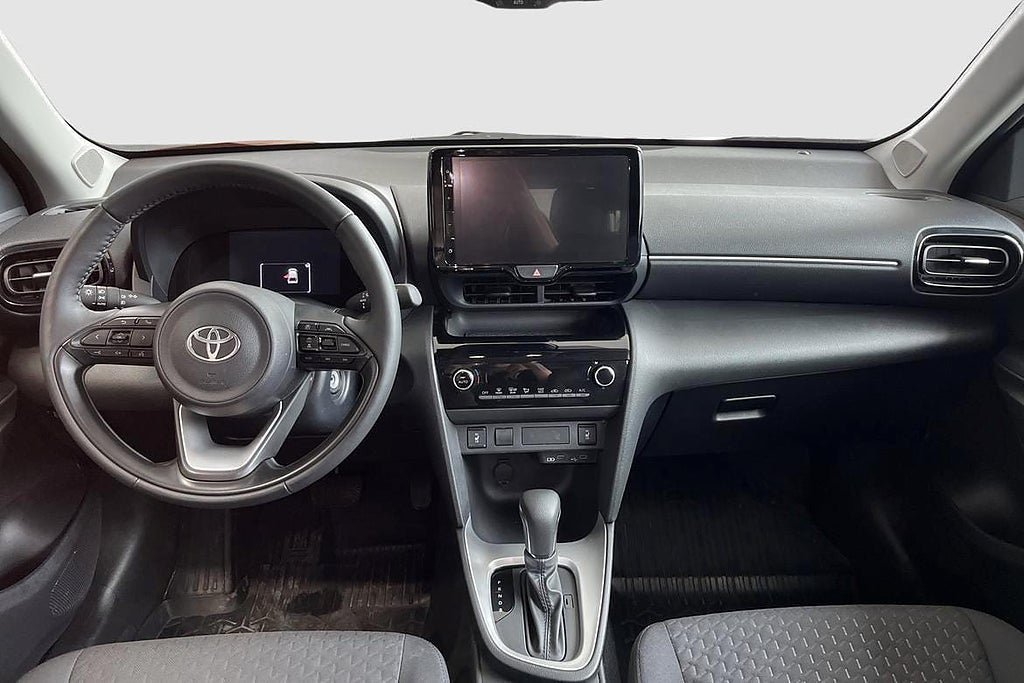 Vehicle Image 10