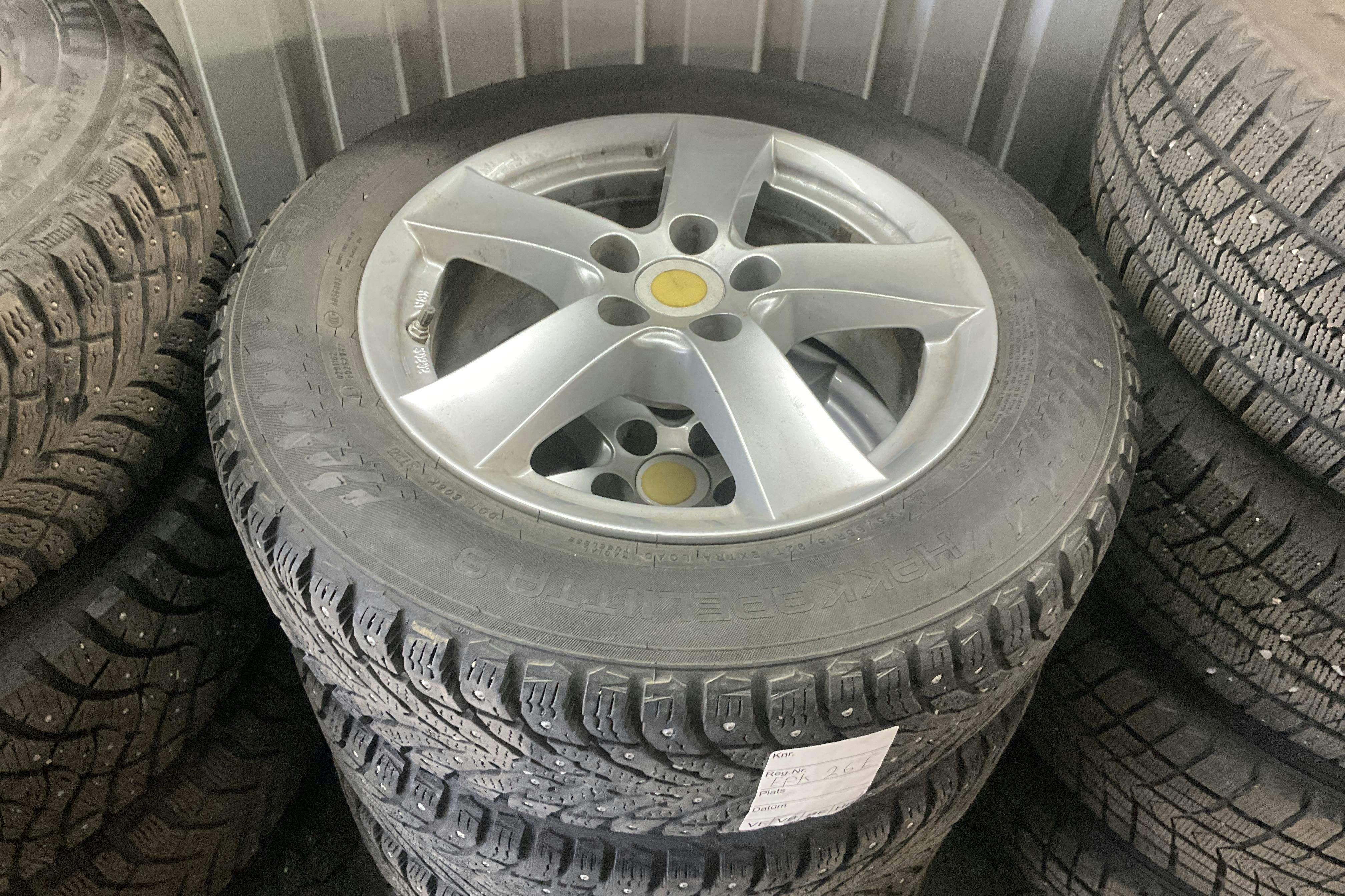 Vehicle Image 19