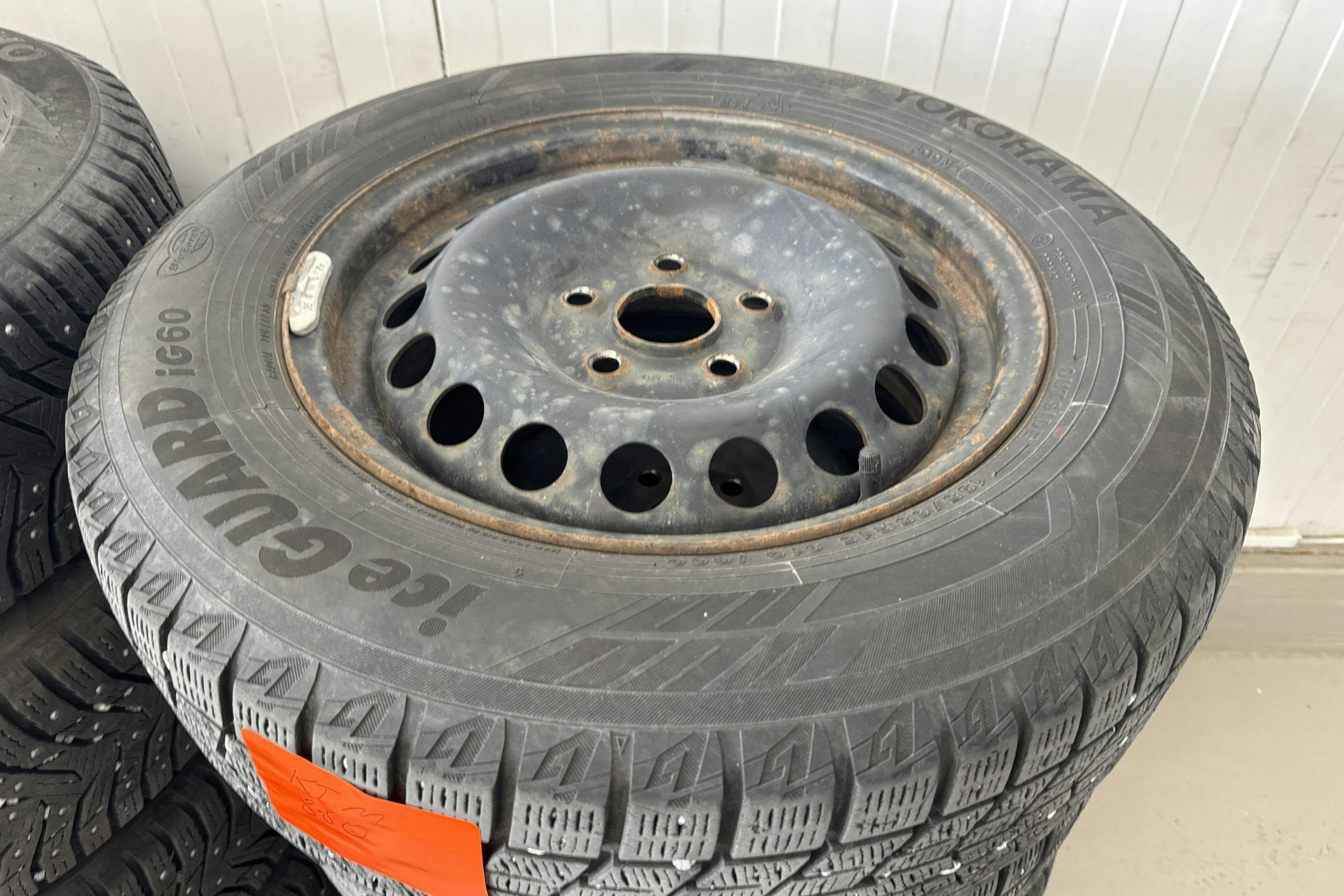 Vehicle Image 14