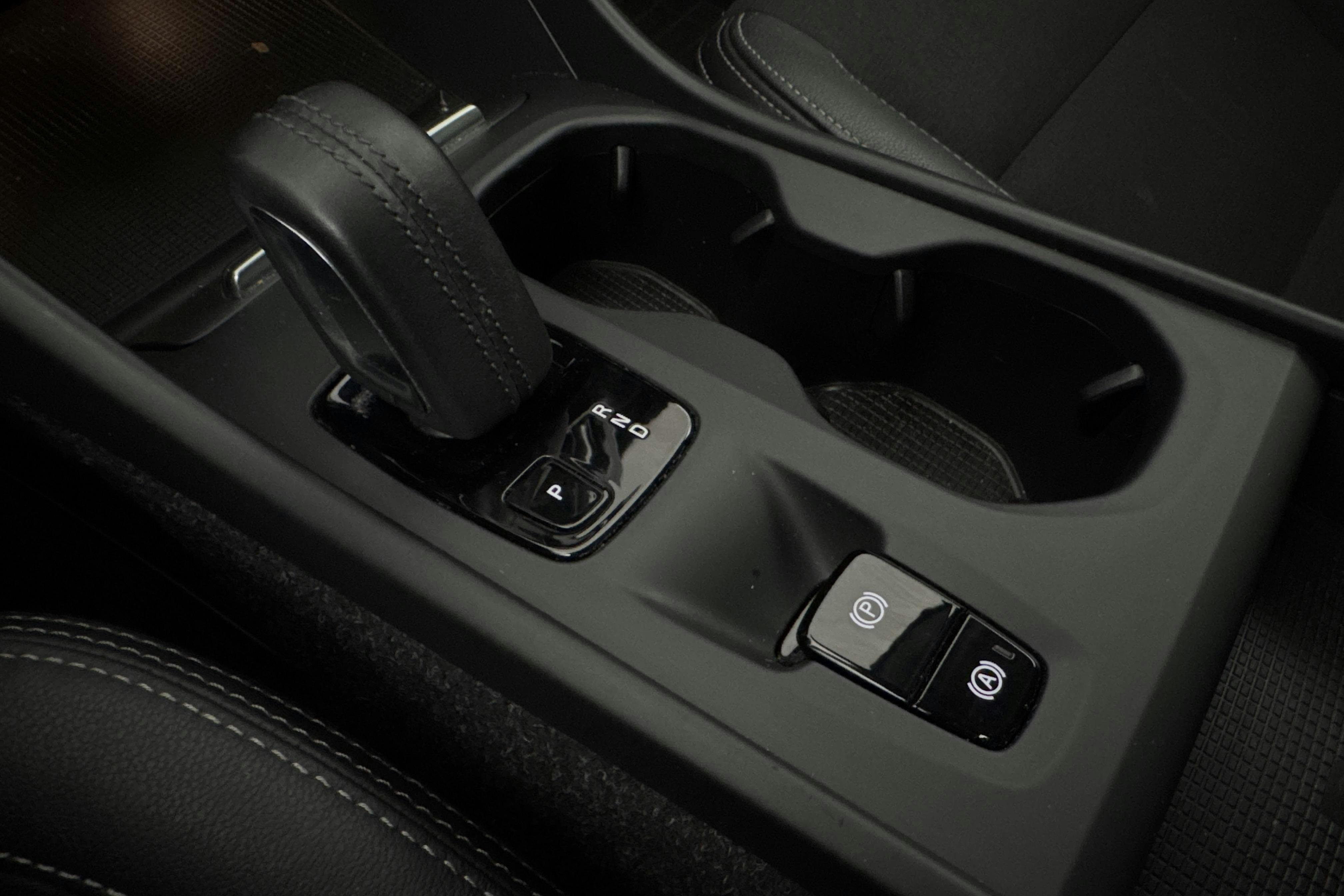 Vehicle Image 13