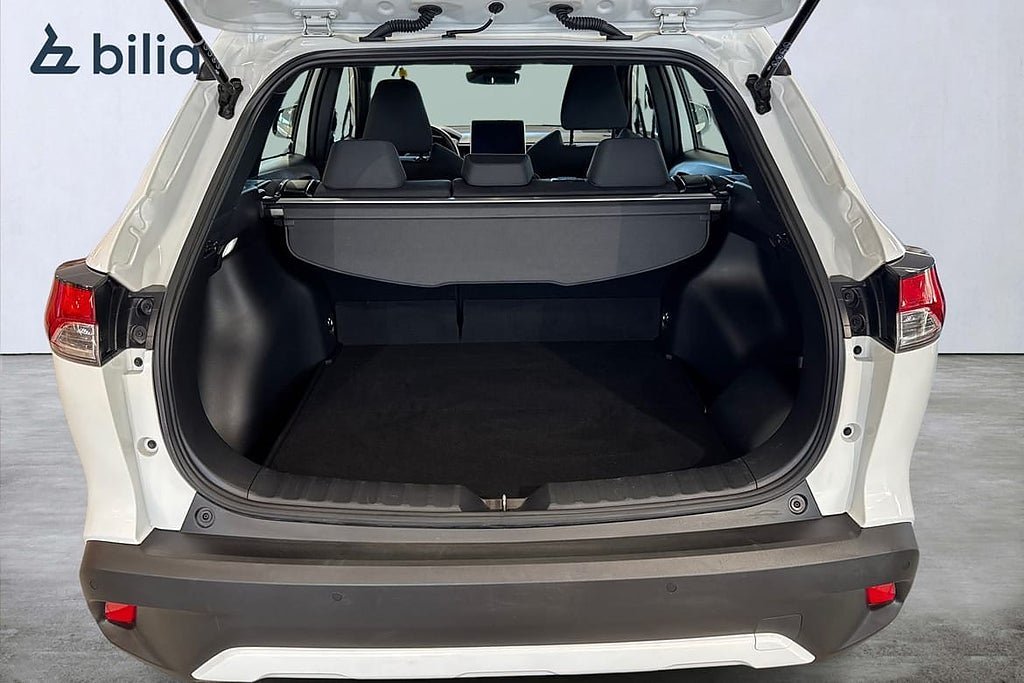 Vehicle Image 12