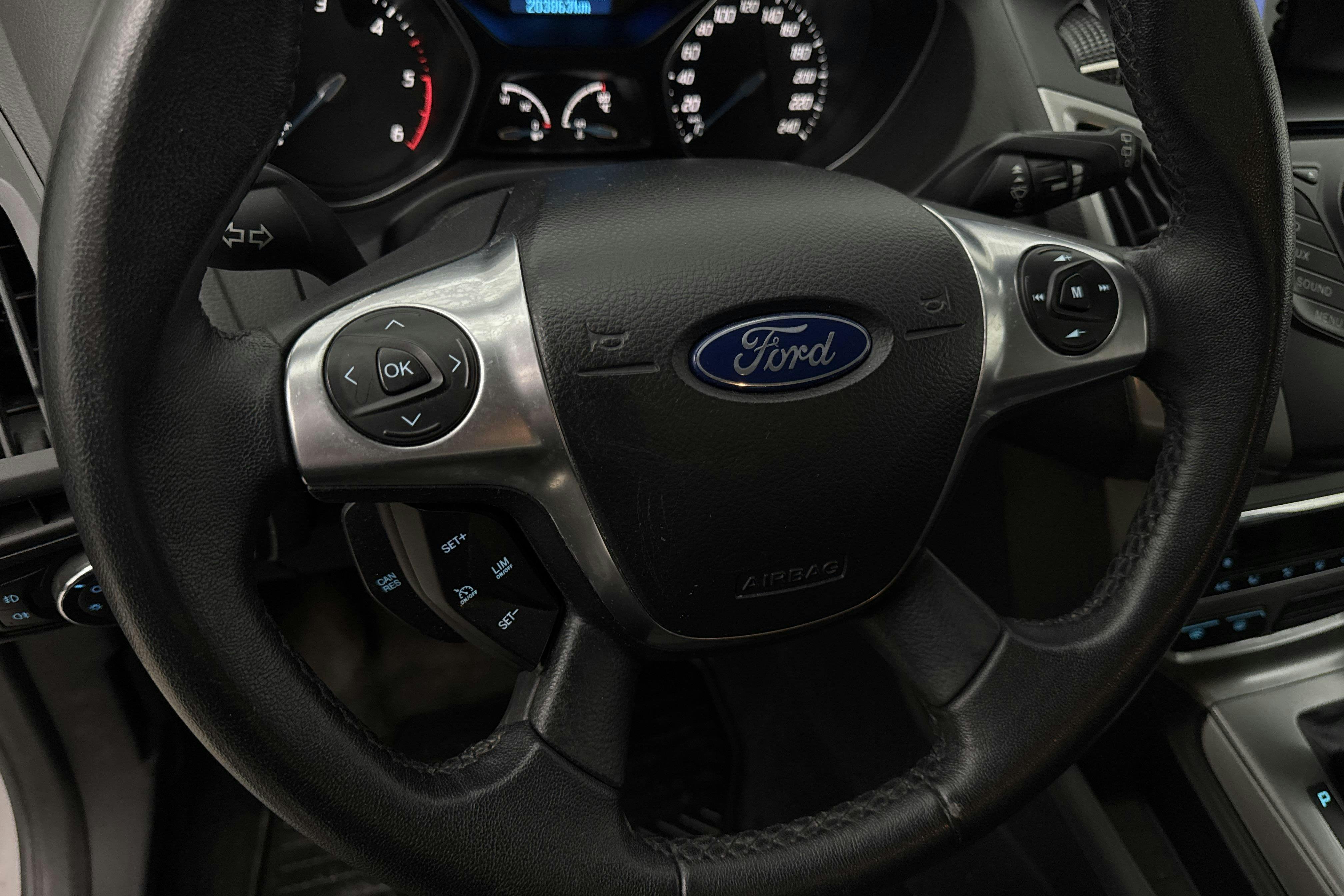 Vehicle Image 13