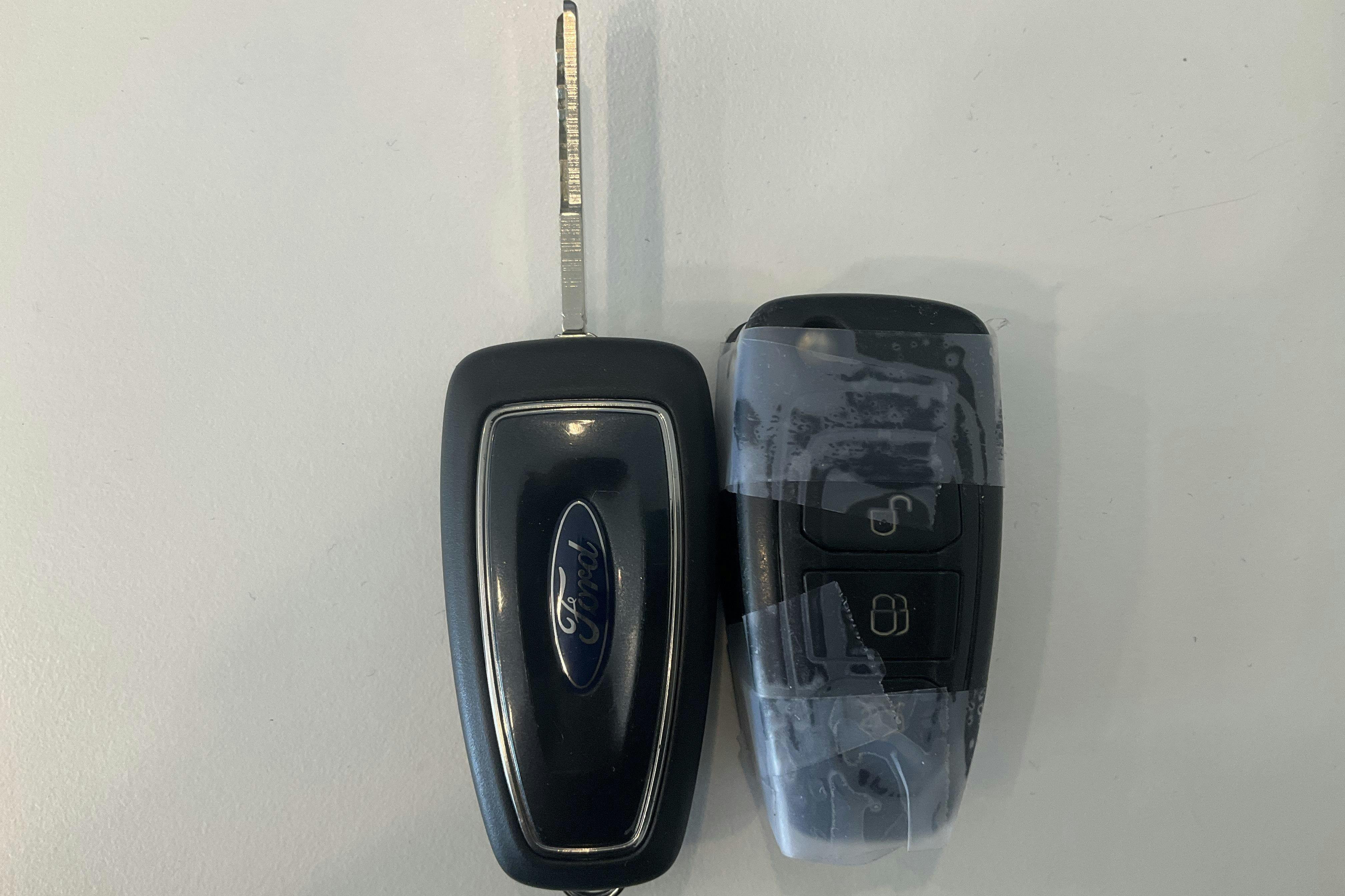 Vehicle Image 15