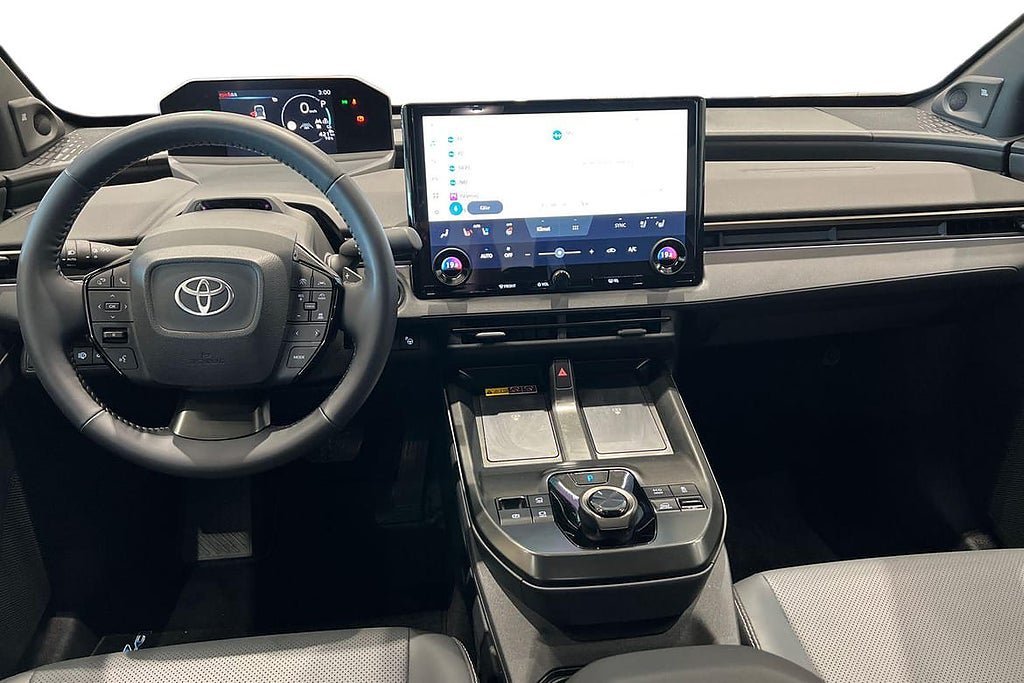 Vehicle Image 10