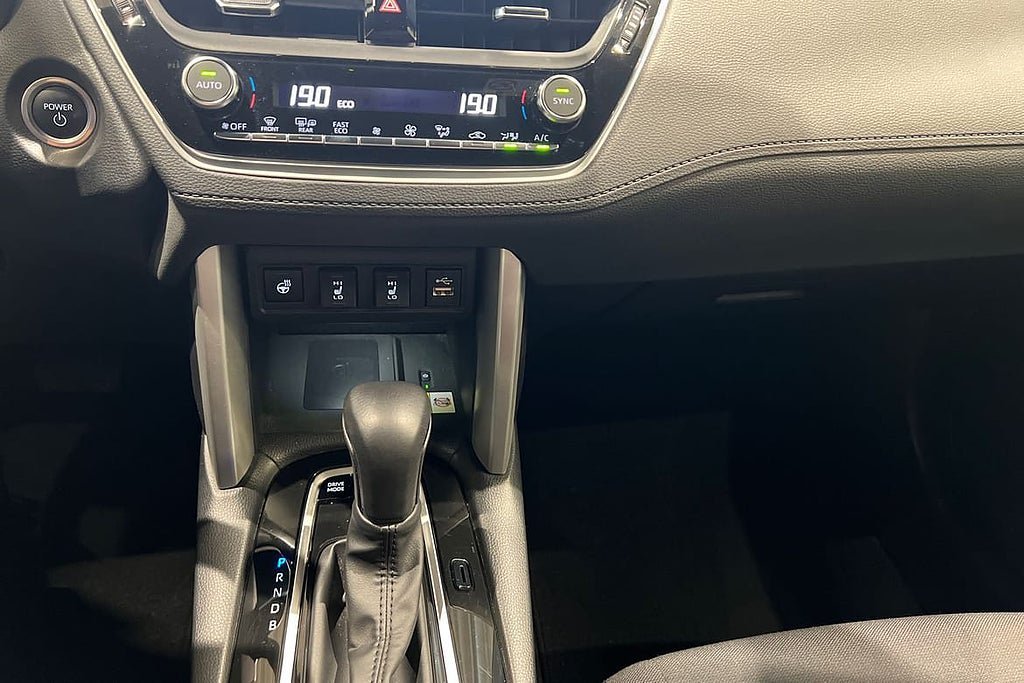 Vehicle Image 22