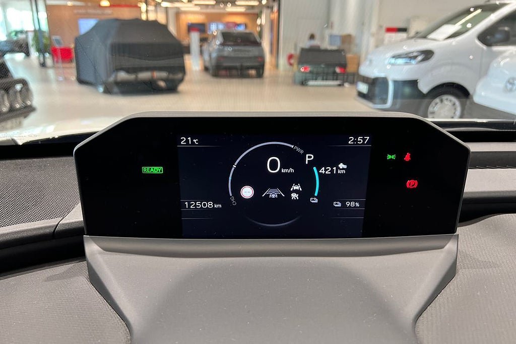 Vehicle Image 16