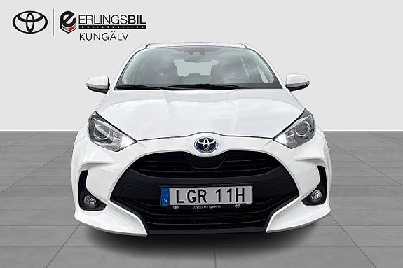 Vehicle Image 6