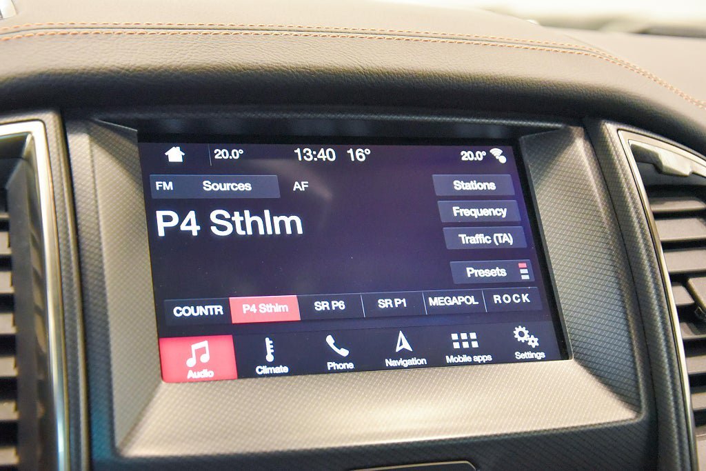 Vehicle Image 18