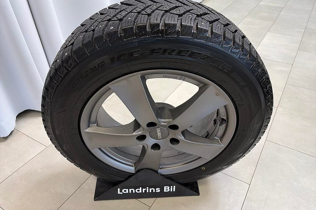 Vehicle Image 18