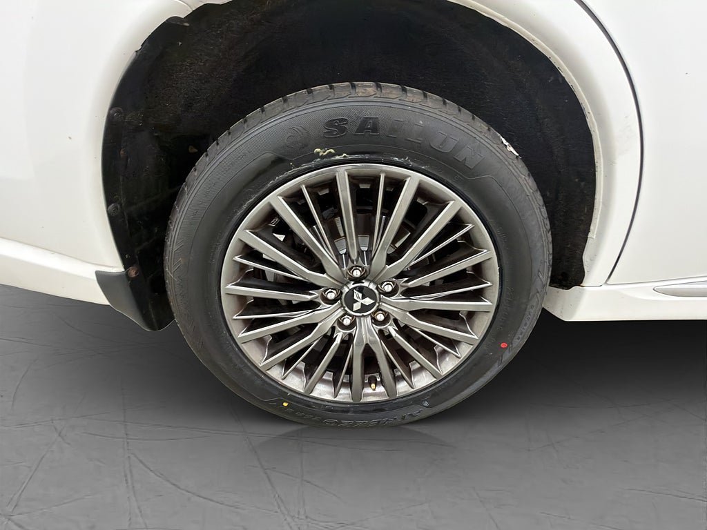 Vehicle Image 33