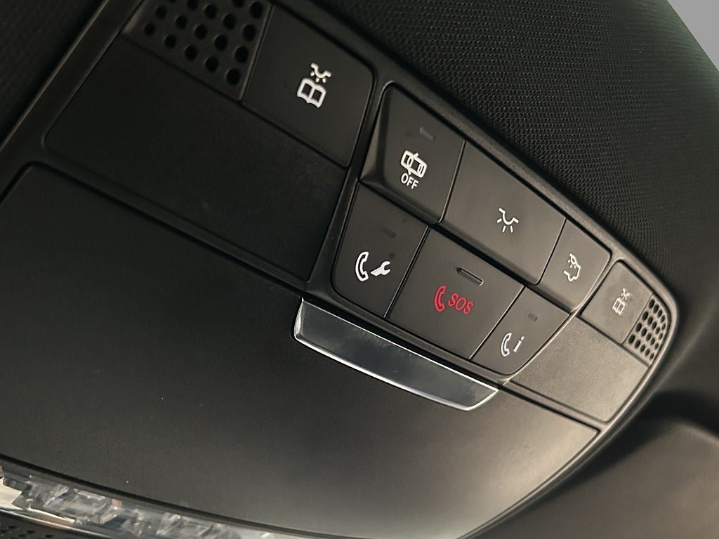 Vehicle Image 28