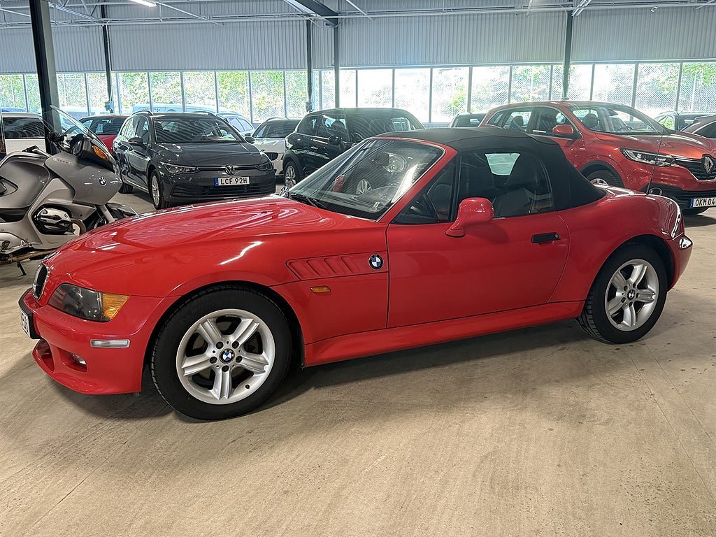Vehicle Image 8