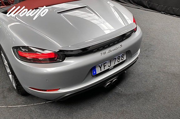Vehicle Image 23