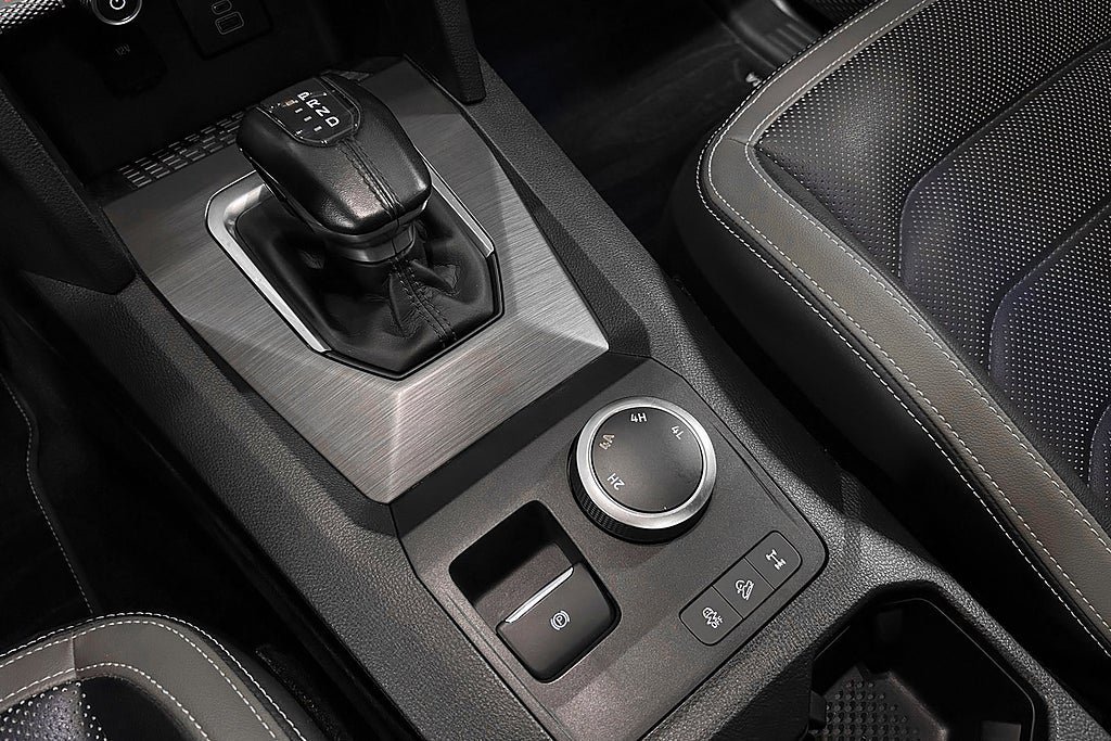 Vehicle Image 26