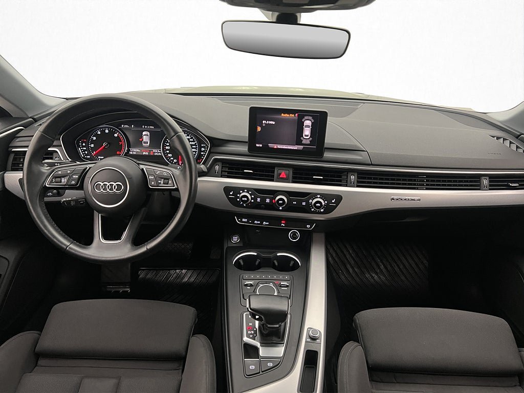 Vehicle Image 13