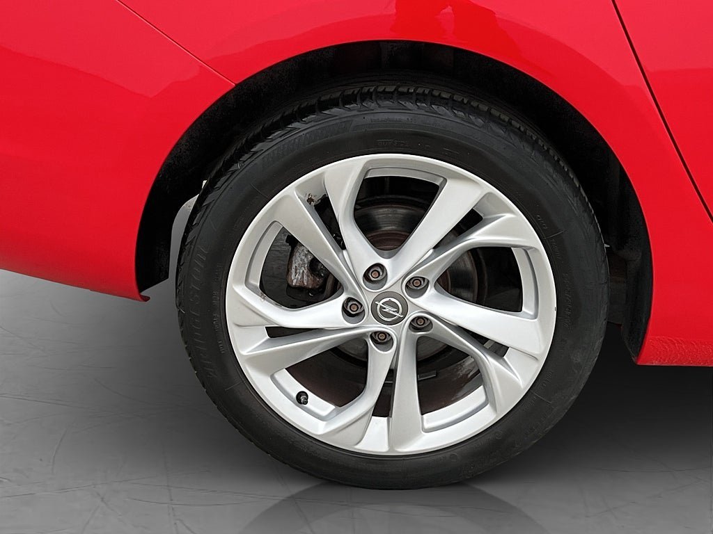 Vehicle Image 30