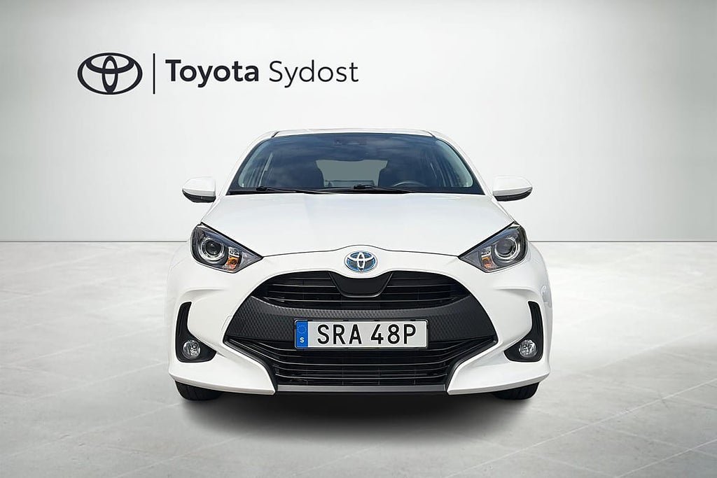 Vehicle Image 6