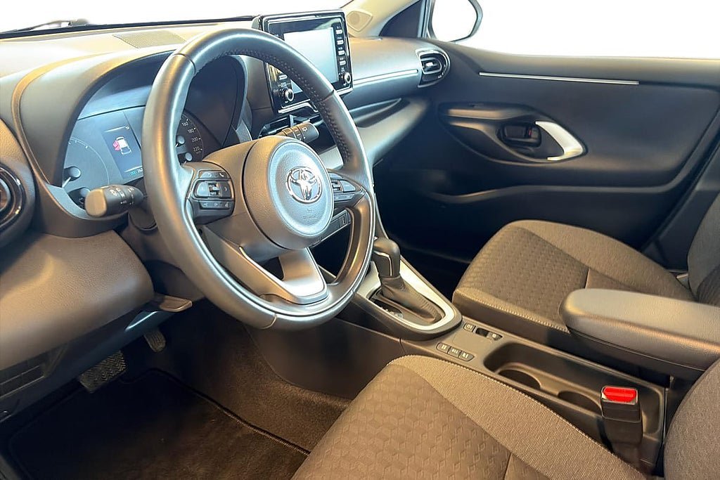 Vehicle Image 10