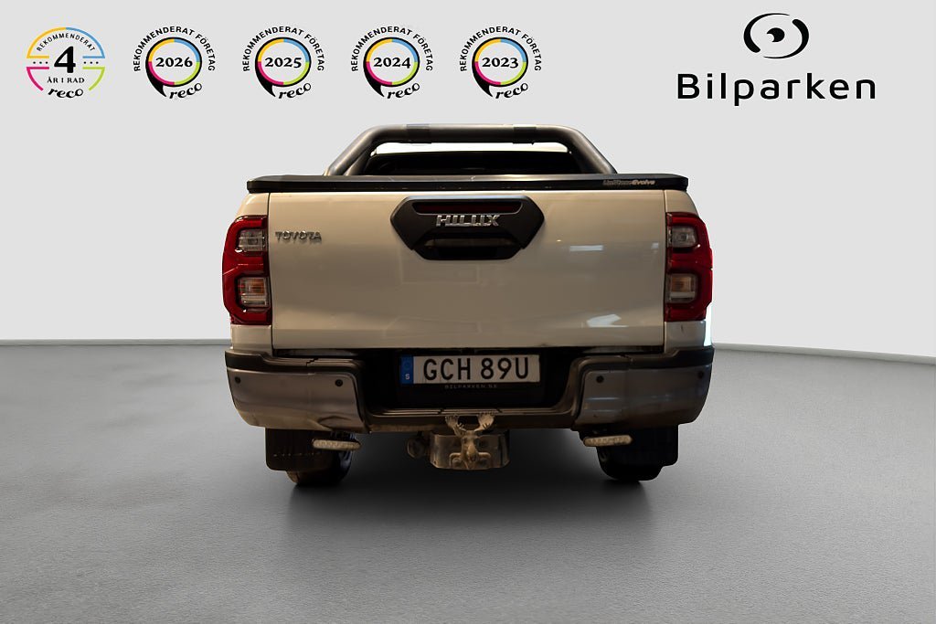 Vehicle Image 6