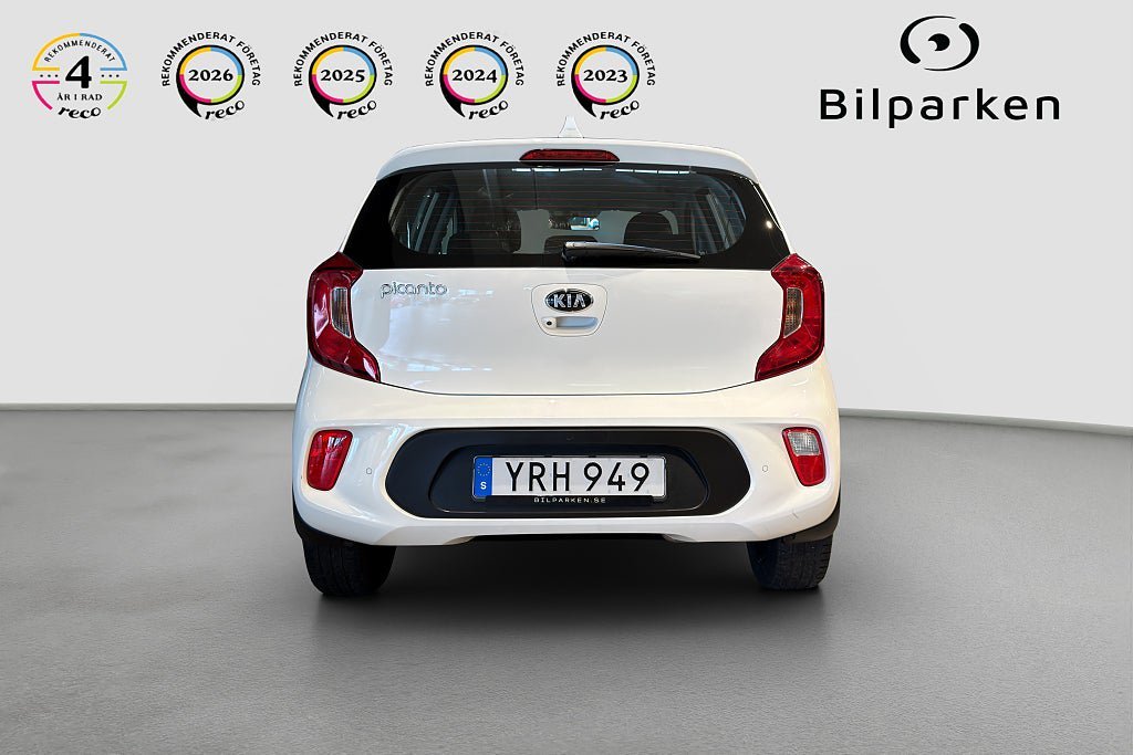 Vehicle Image 6