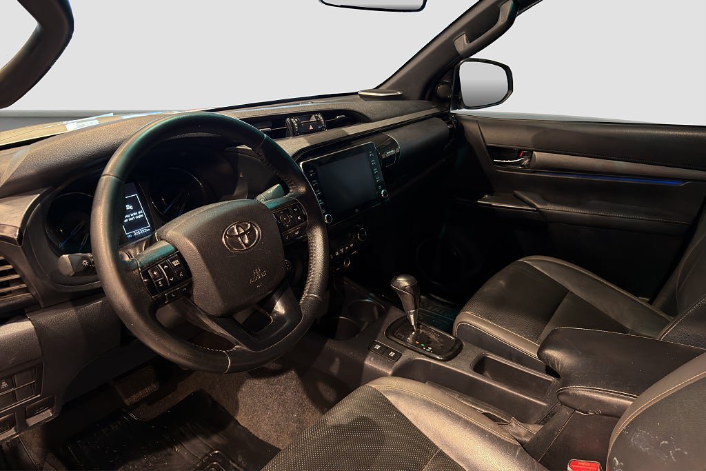 Vehicle Image 14