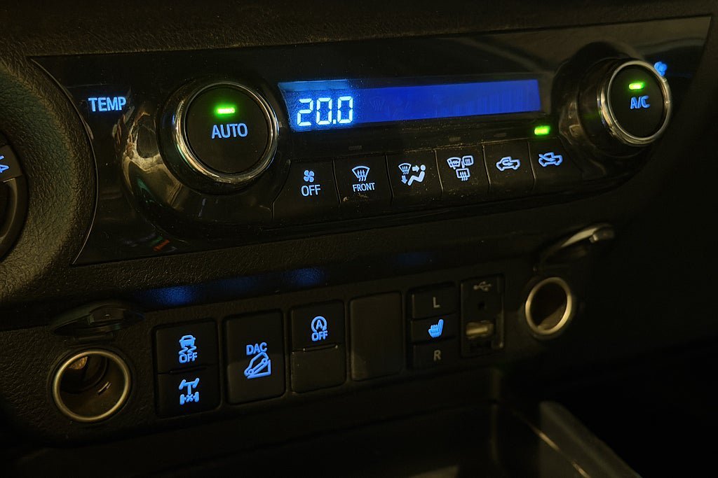 Vehicle Image 23