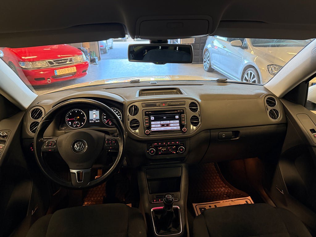 Vehicle Image 22