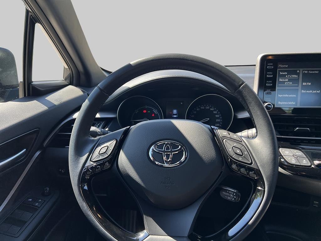 Vehicle Image 10