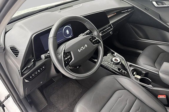 Vehicle Image 24