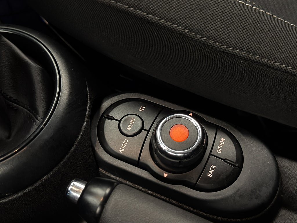 Vehicle Image 24