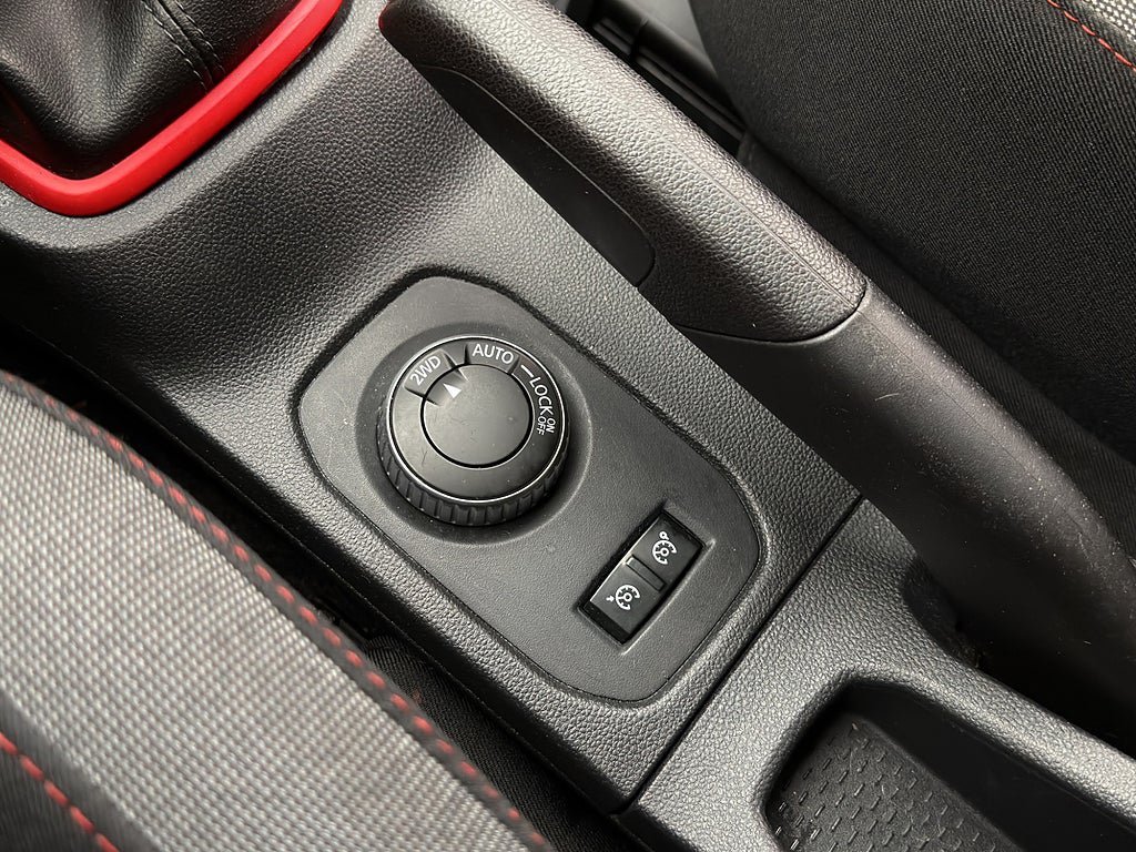 Vehicle Image 24