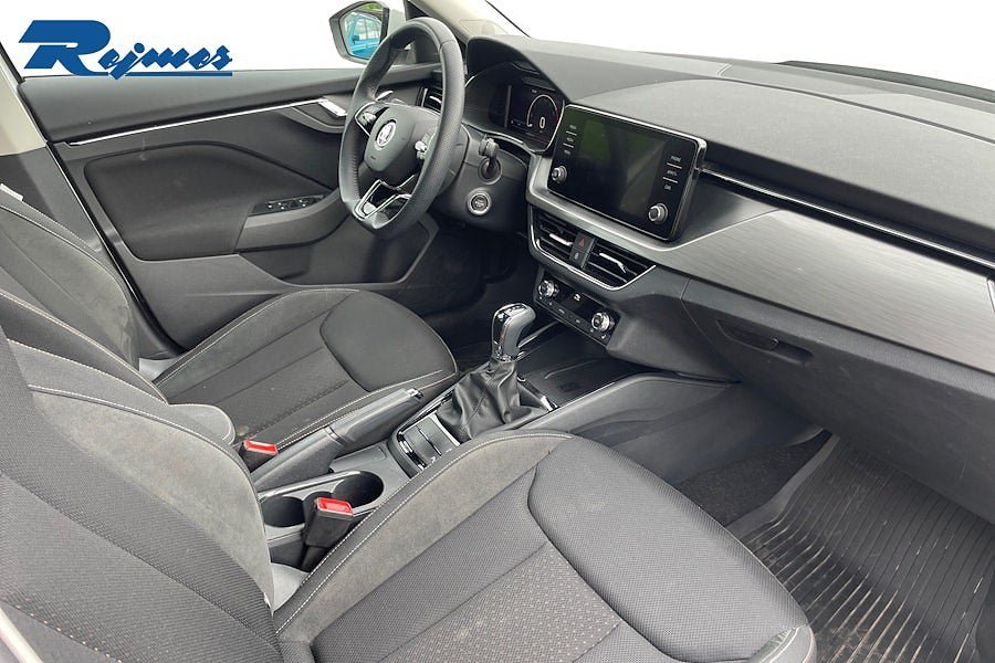 Vehicle Image 11