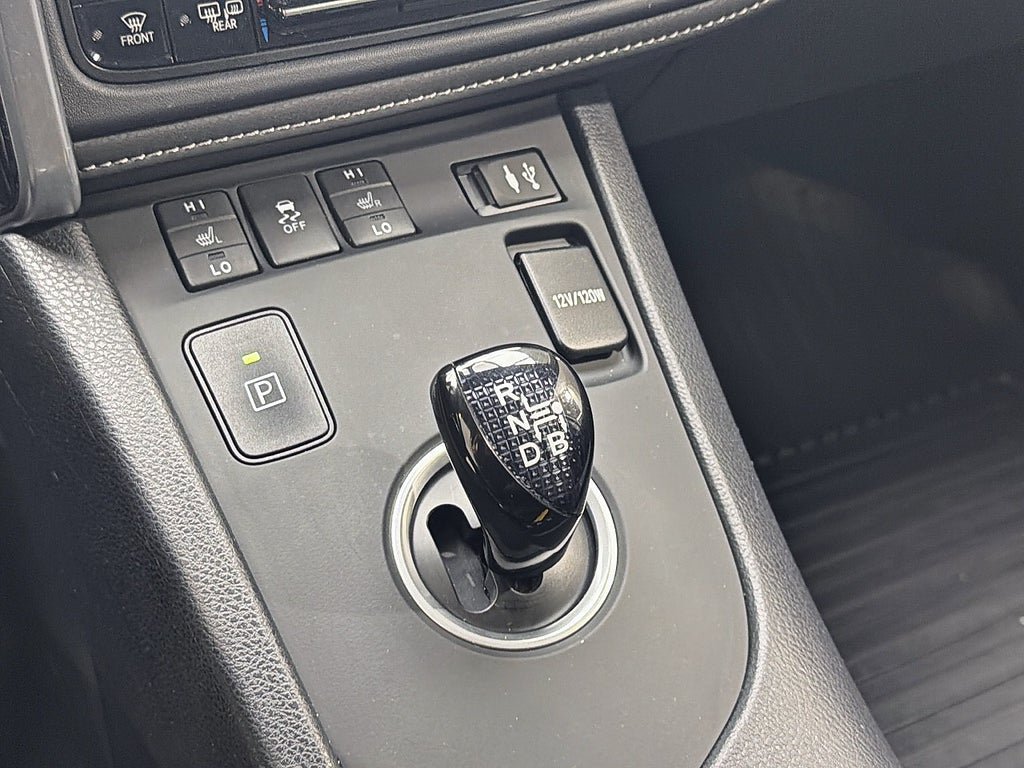 Vehicle Image 13