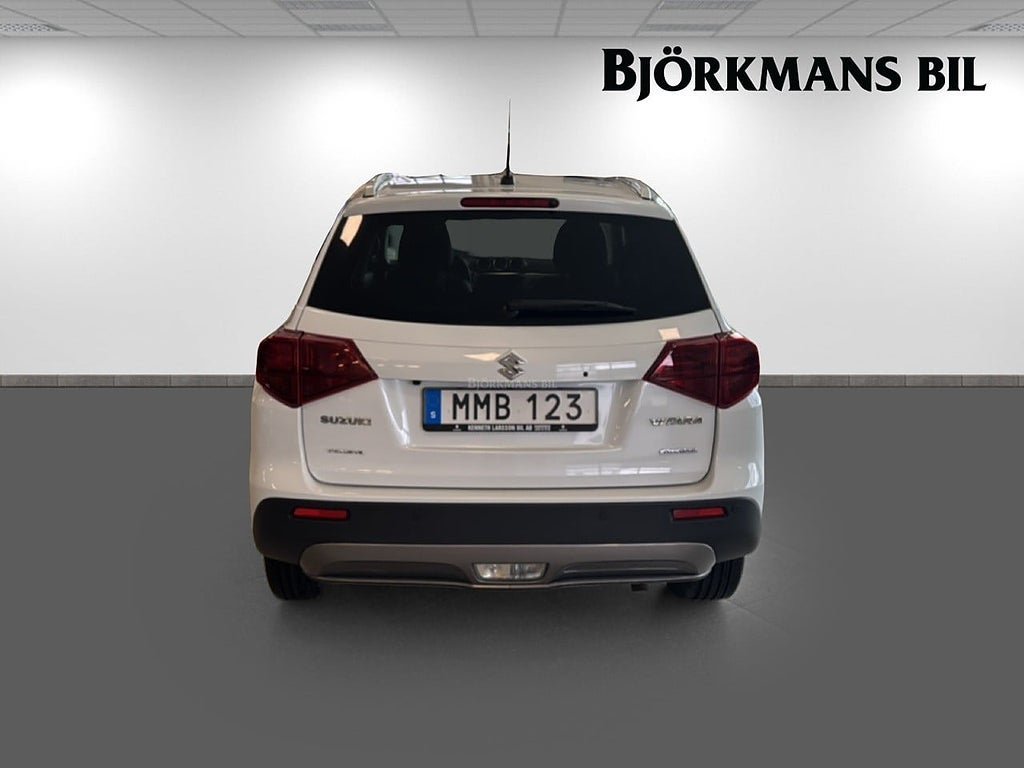 Vehicle Image 5