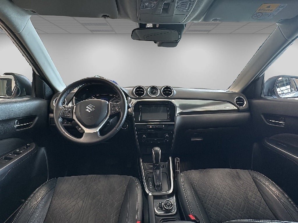 Vehicle Image 7